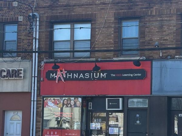 810 Jericho Turnpike , Unit 2, New Hyde Park, NY 11040