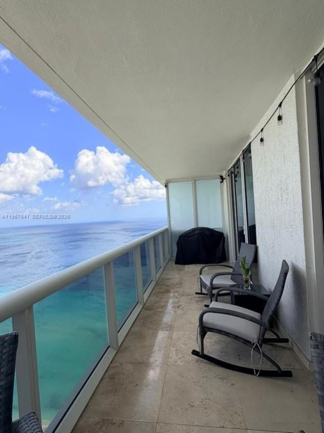 1830 S Ocean Dr, Unit 3810, Hallandale Beach, FL 33009 Photo