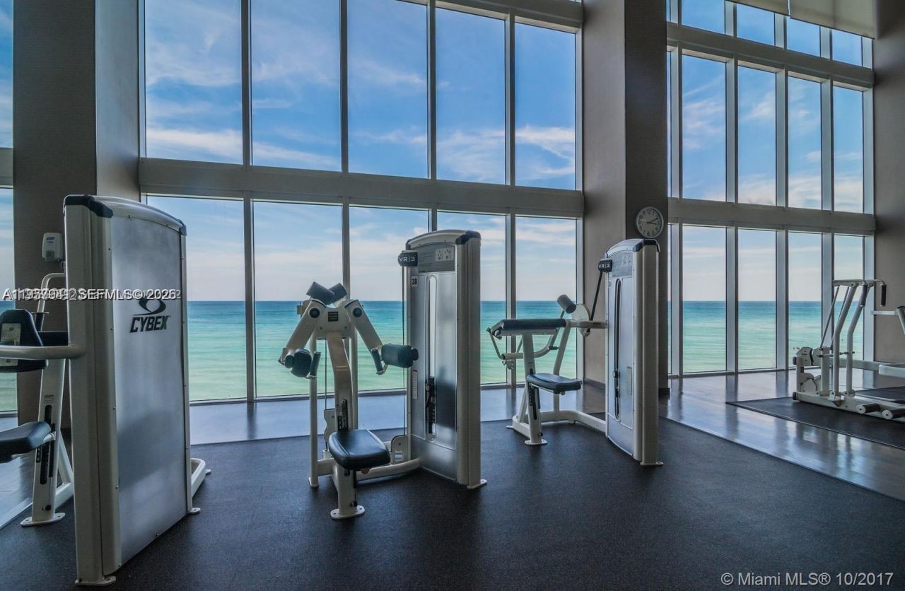 1830 S Ocean Dr, Unit 3810, Hallandale Beach, FL 33009 Photo
