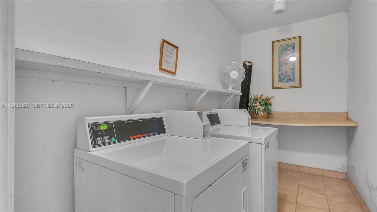 3051 NE 47th Ct, Unit 207, Fort Lauderdale, FL 33308 Photo