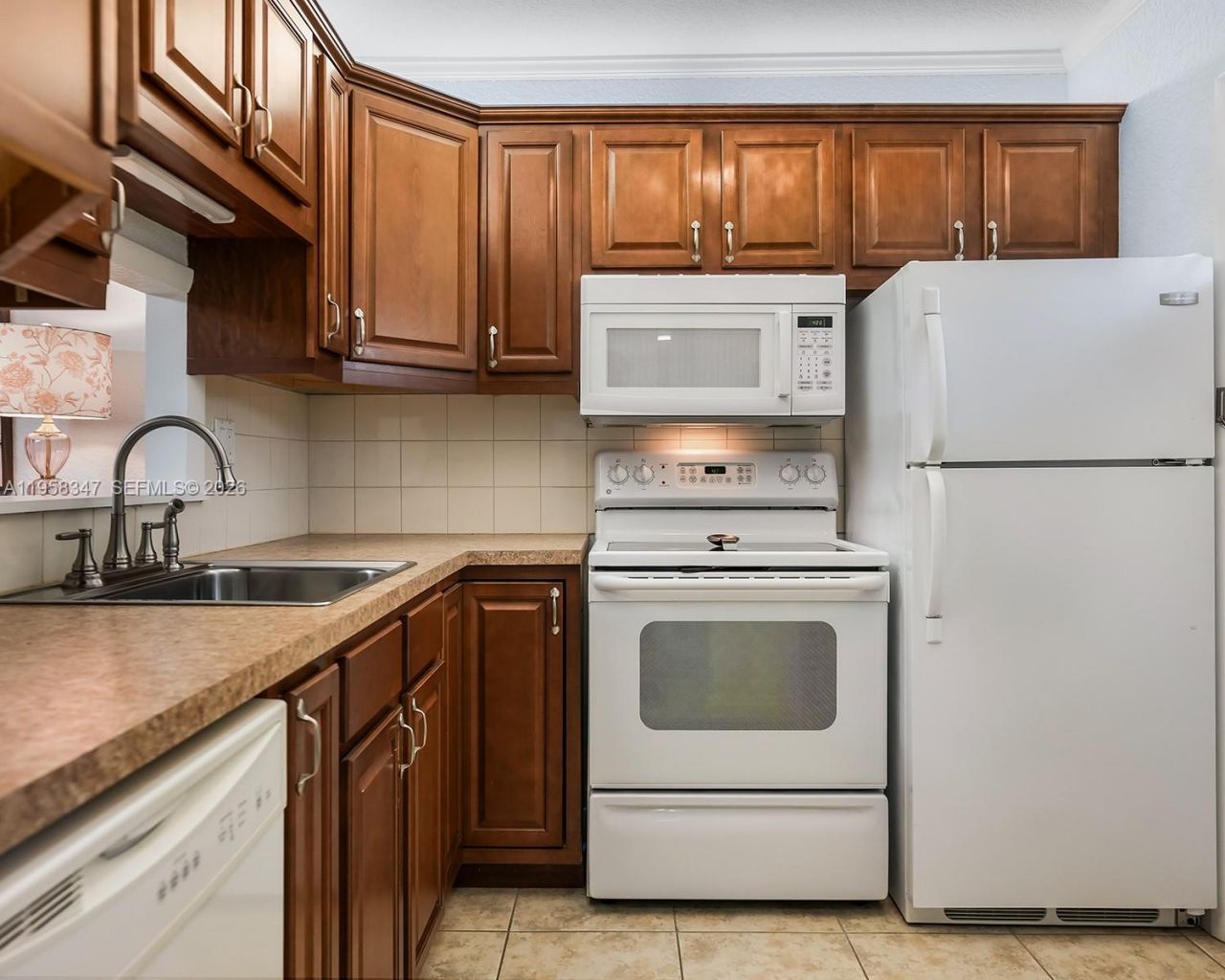3531 NW 50th Ave, Unit 514, Lauderdale Lakes, FL 33319 Photo