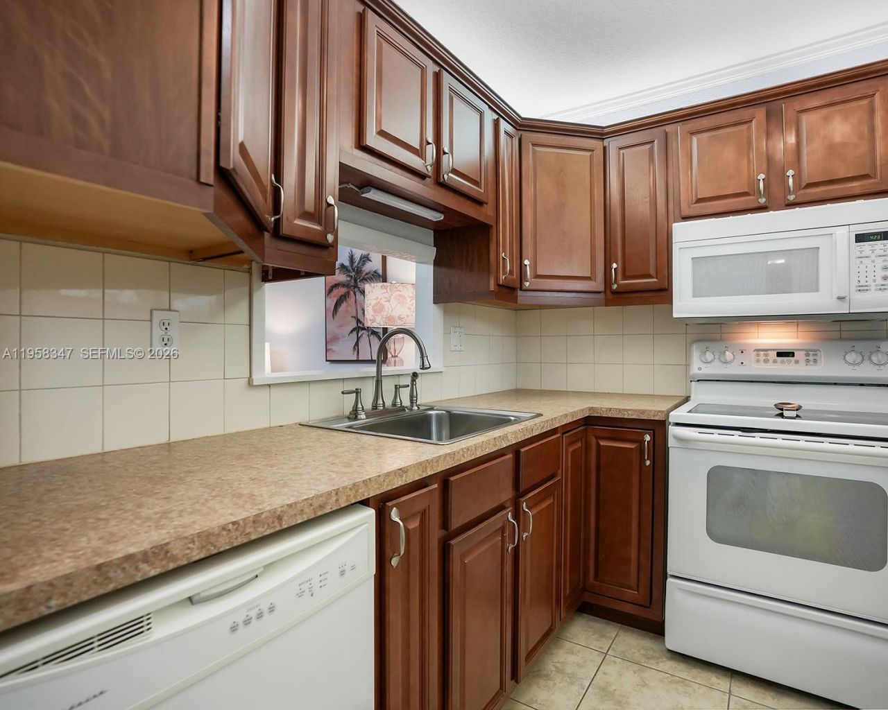 3531 NW 50th Ave , Unit 514, Lauderdale Lakes, FL 33319 Photo