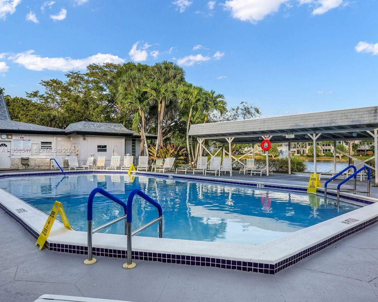 3531 NW 50th Ave , Unit 514, Lauderdale Lakes, FL 33319 Photo