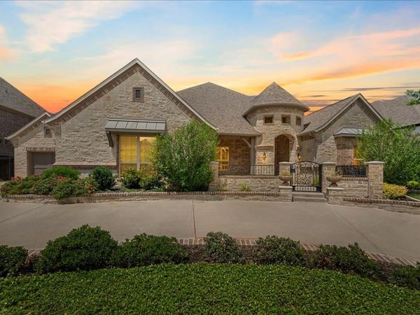 208 Saint Tropez Drive, Southlake, TX 76092