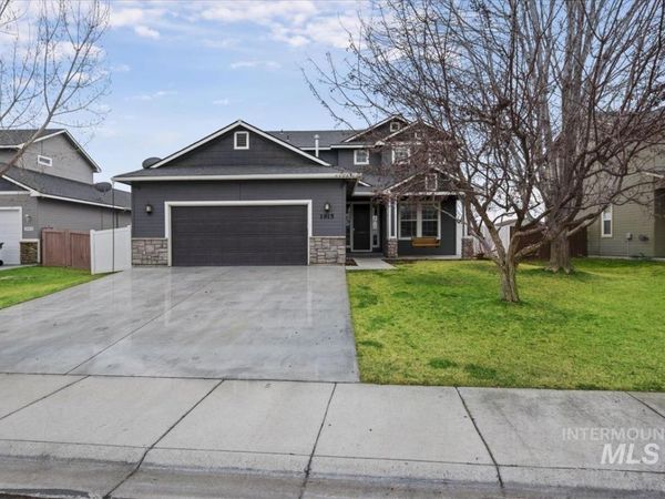 1915 W Aberdeen Ave, Nampa, ID 83686