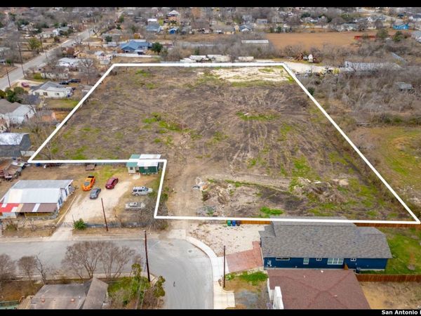 226 Beethoven St, San Antonio, TX 78210