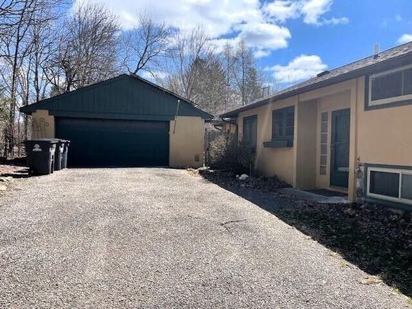 3079 Pittsview Drive, Ann Arbor, MI 48108