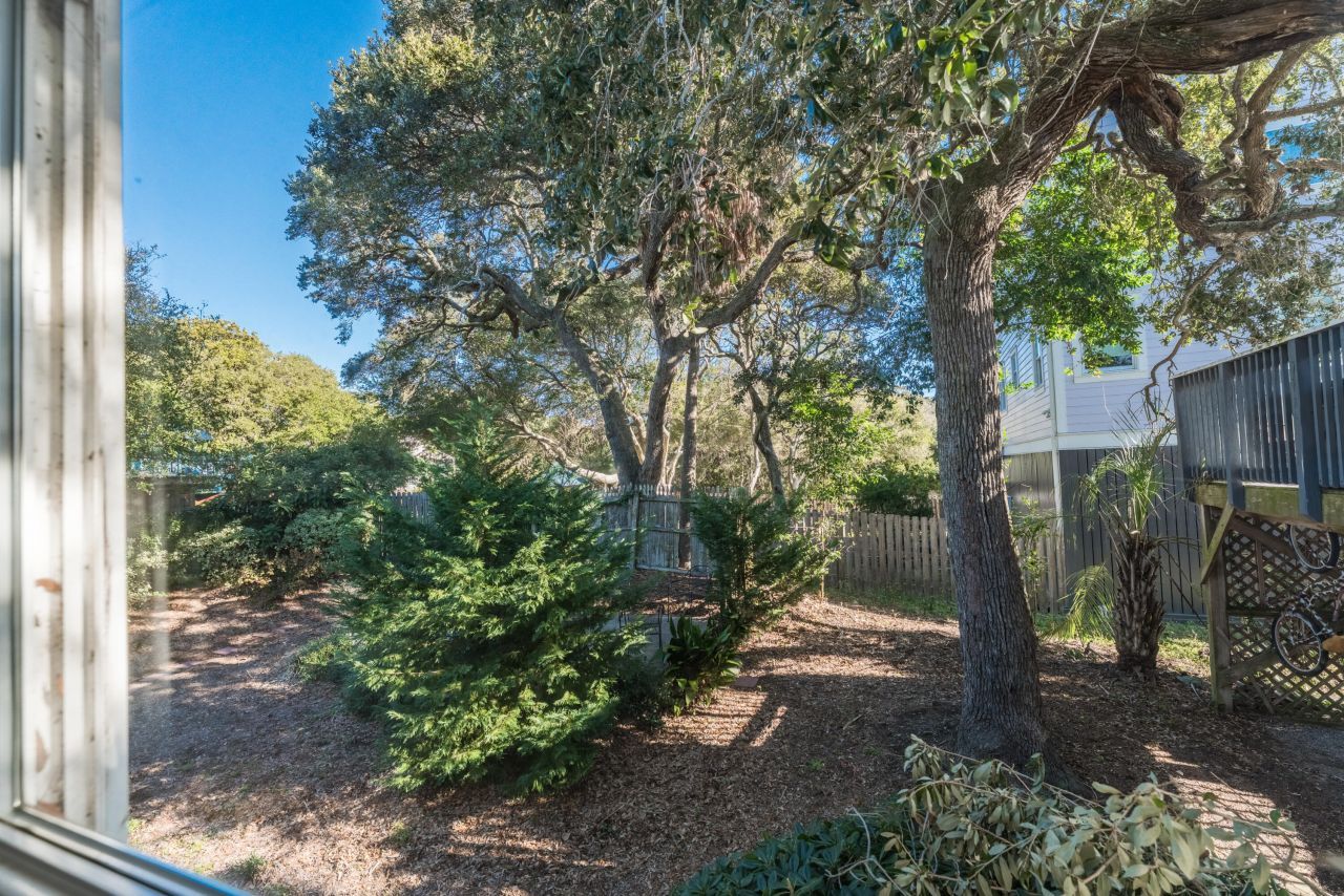 504 W Ashley Avenue Photo 36