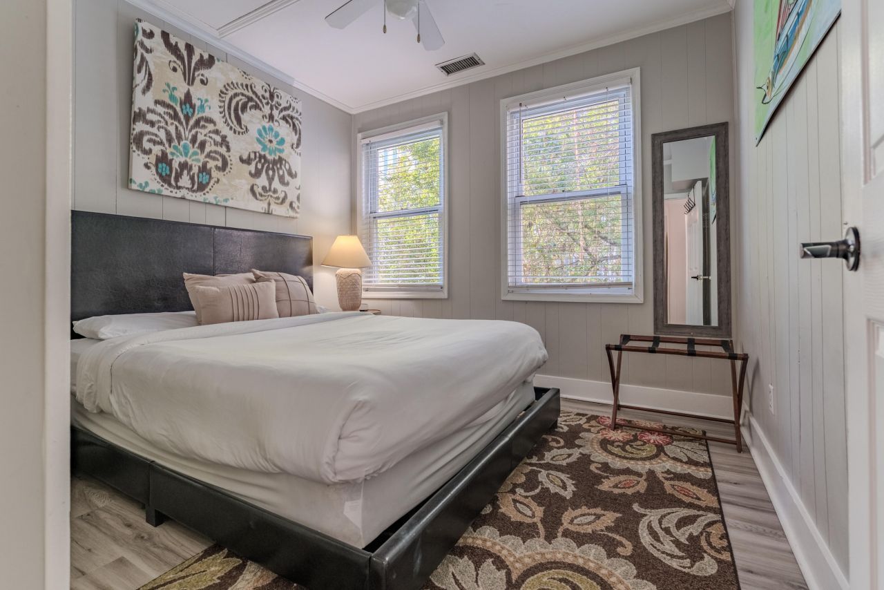 504 W Ashley Avenue Photo 40