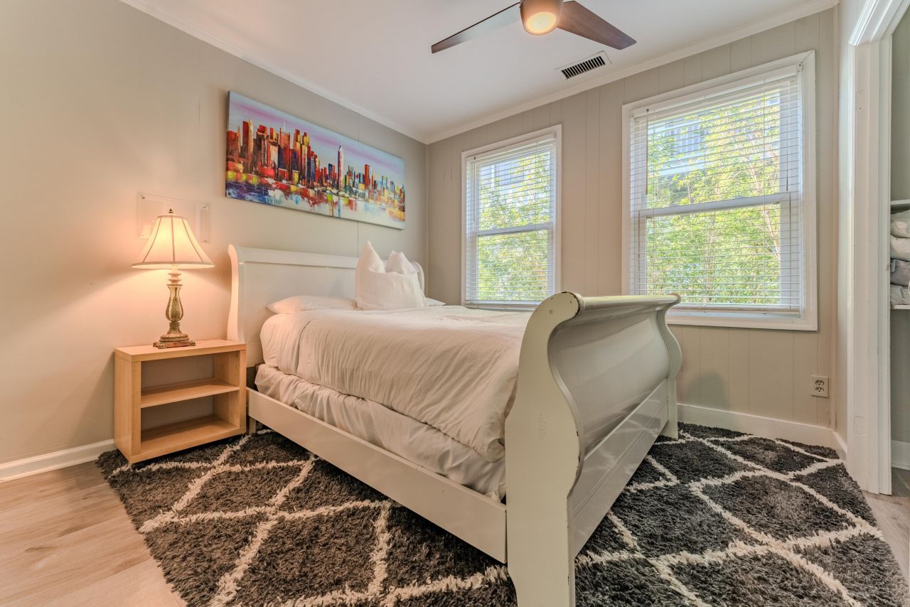 504 W Ashley Avenue Photo 41