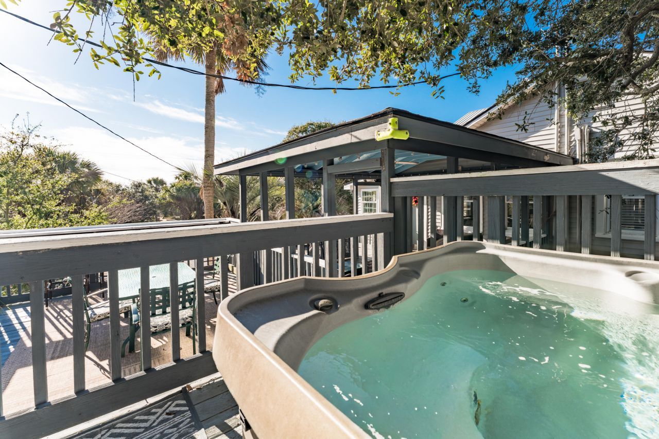 504 W Ashley Avenue Photo 6