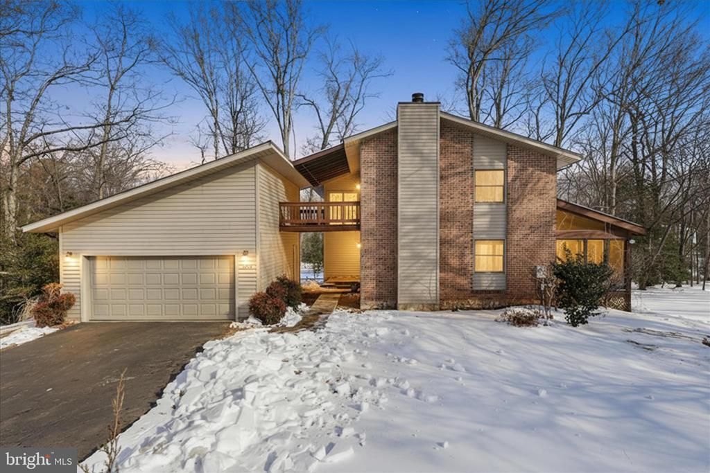 10858 Parcel Court, Oakton, VA 22124 Main Photo