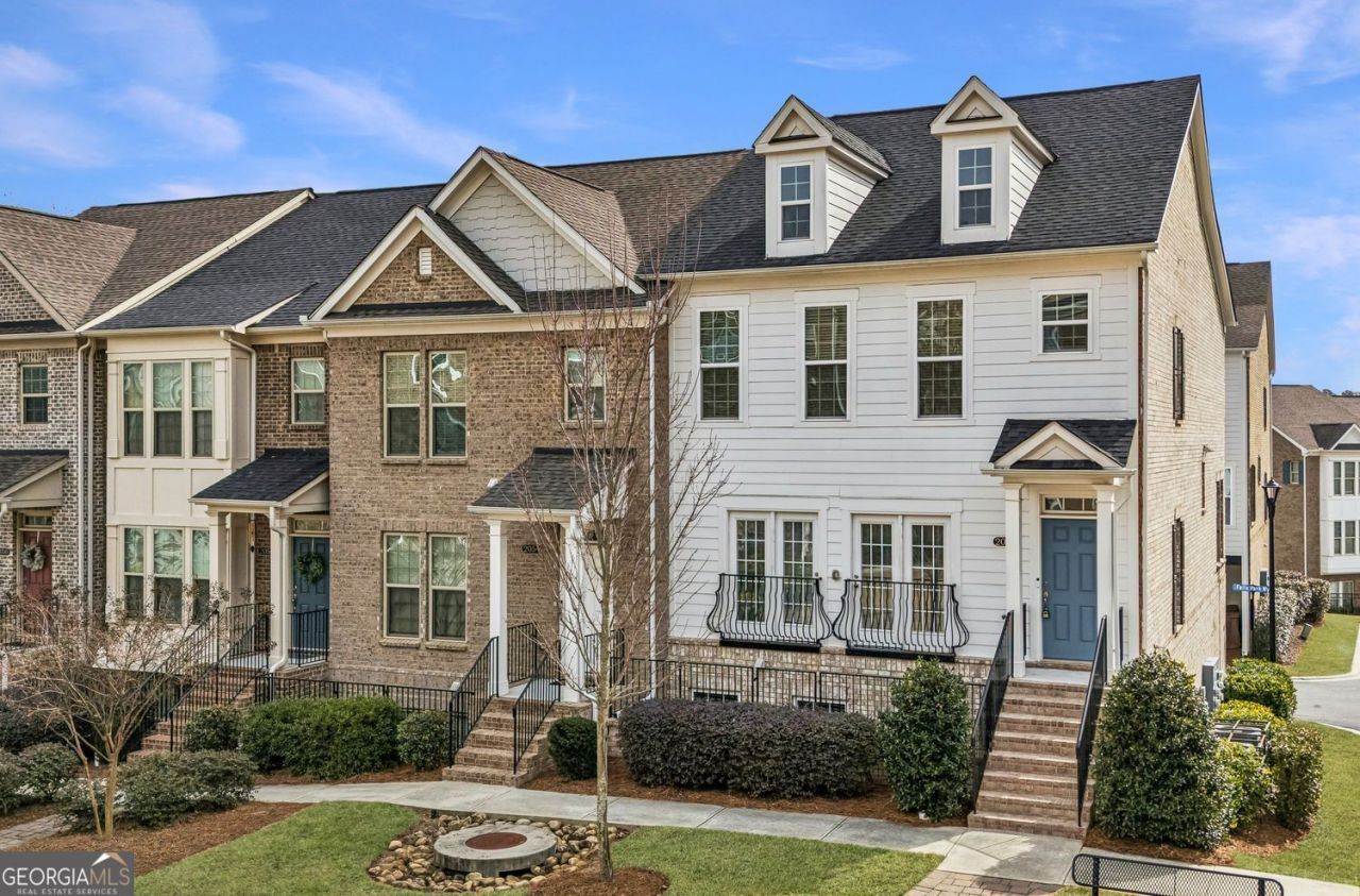 2052 Falls Park Way, Decatur, GA 30033 Main Photo