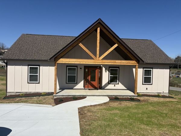 2199 Fincher Drive, Westmoreland, TN 37186