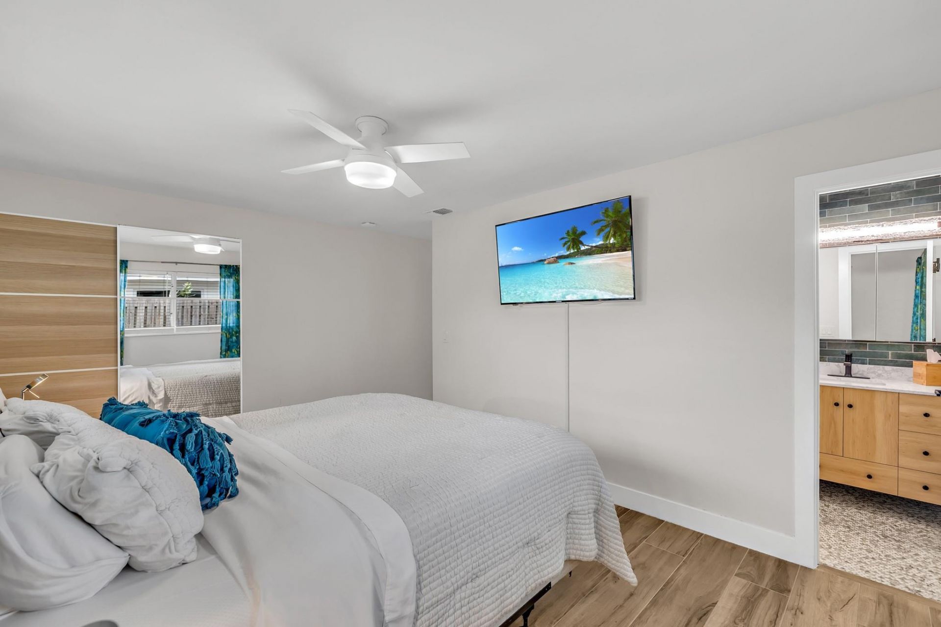 2921 NE 53rd St, Lighthouse Point, FL 33064 Photo