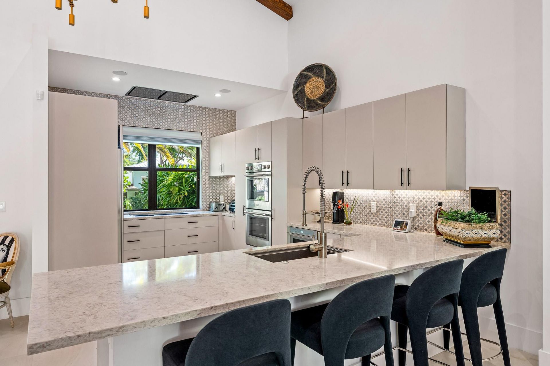 539 NE 10th Avenue, Fort Lauderdale, FL 33301 Photo