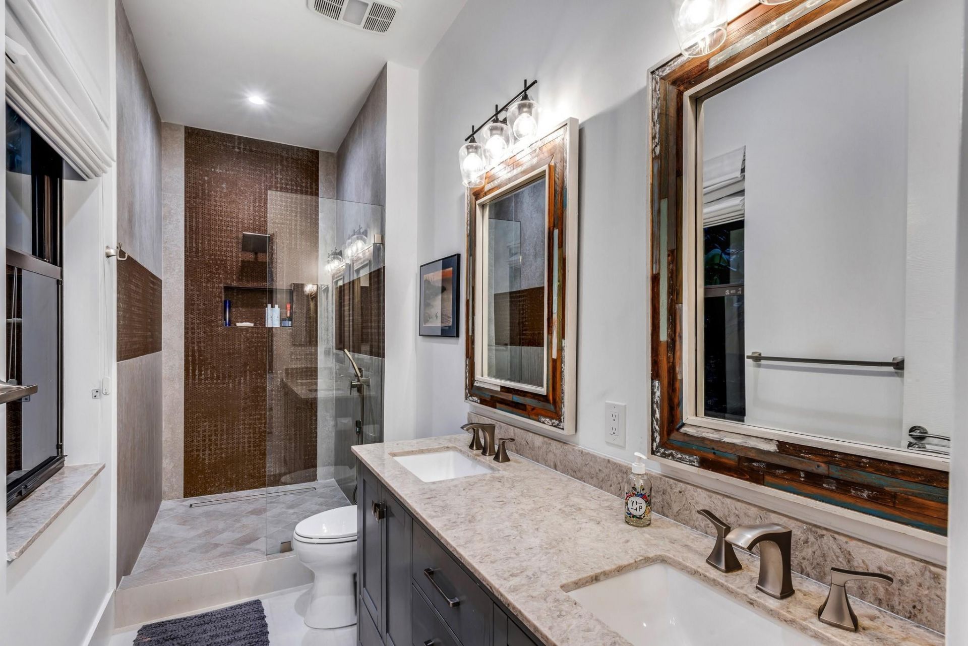 539 NE 10th Avenue, Fort Lauderdale, FL 33301 Photo