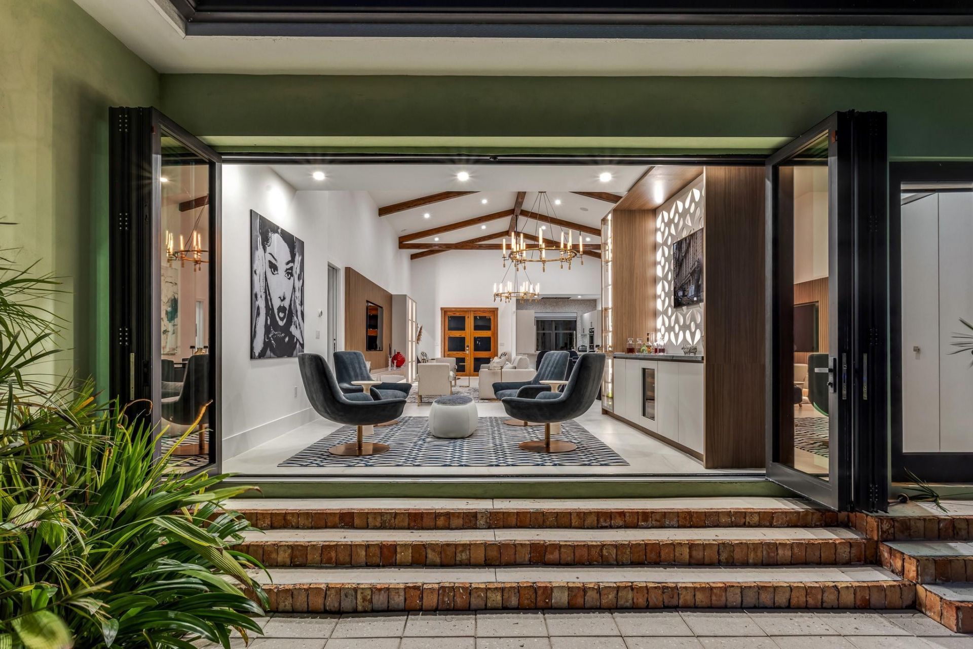 539 NE 10th Avenue, Fort Lauderdale, FL 33301 Photo