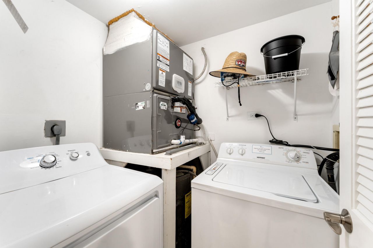 1133 W Ocean Drive, Unit 10, Key Colony, FL 33051 Photo