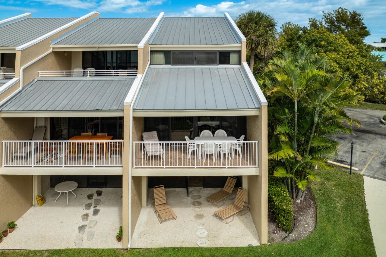 1133 W Ocean Drive, Unit 10, Key Colony, FL 33051 Photo