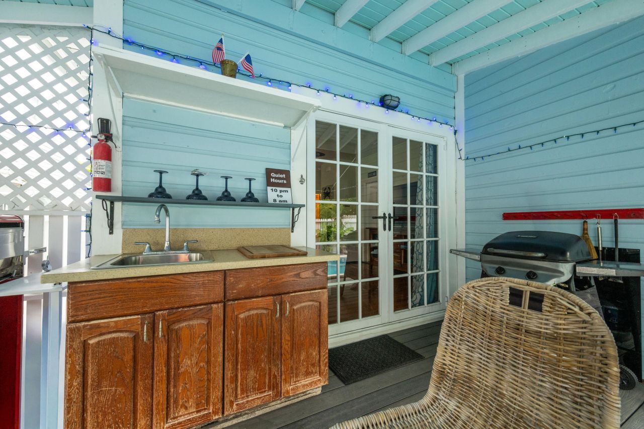 906 Truman Avenue, Unit 2, Key West, FL 33040 Photo