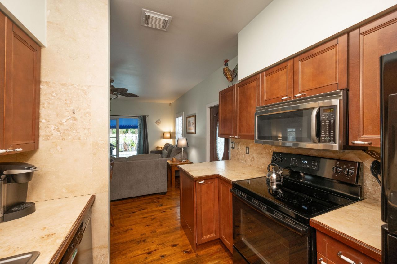 906 Truman Avenue, Unit 2, Key West, FL 33040 Photo