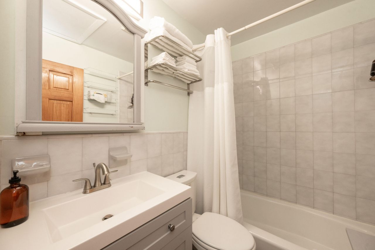 906 Truman Avenue, Unit 2, Key West, FL 33040 Photo