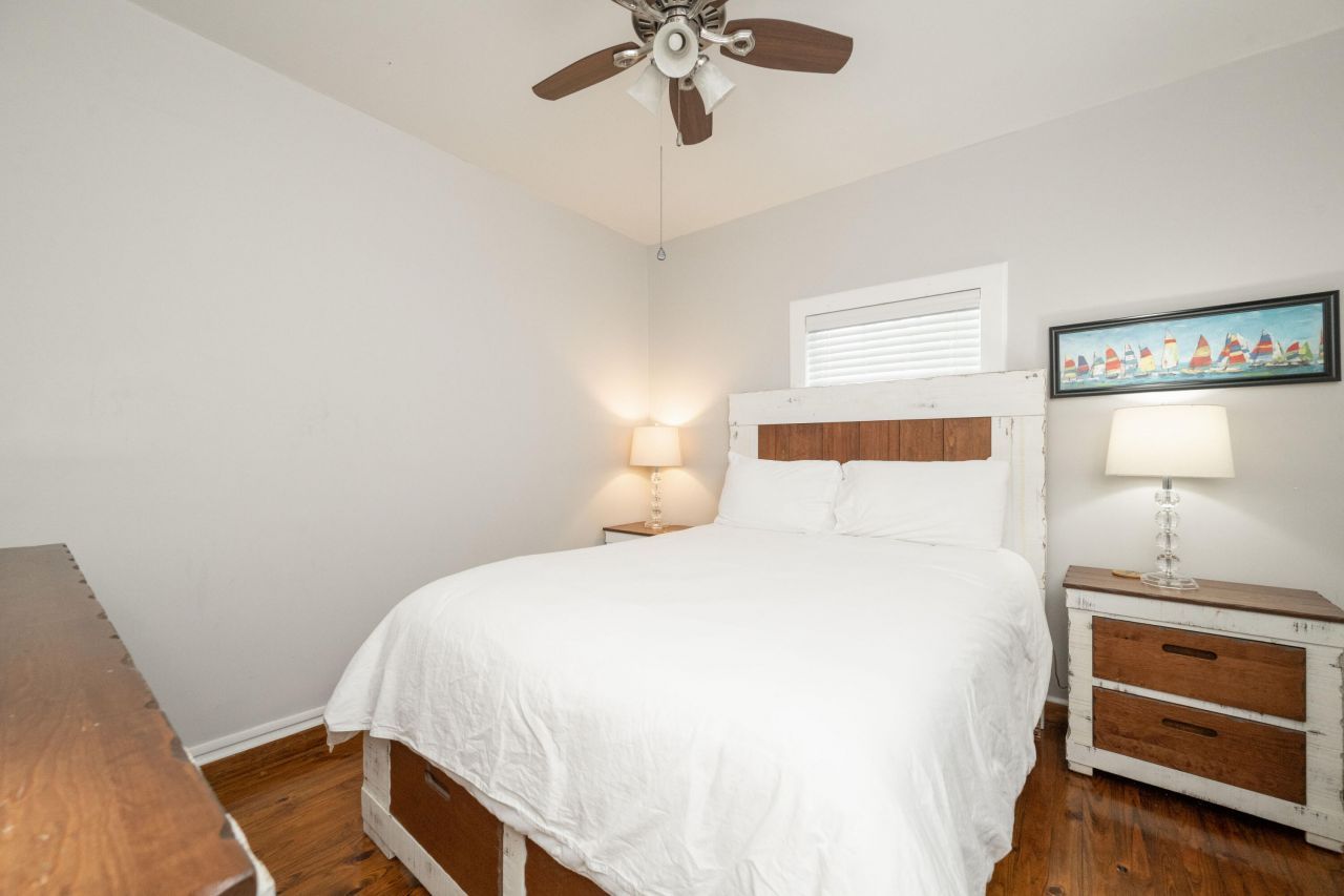 906 Truman Avenue, Unit 2, Key West, FL 33040 Photo