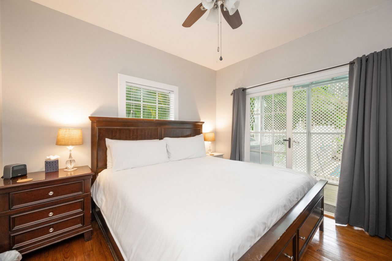 906 Truman Avenue, Unit 2, Key West, FL 33040 Photo