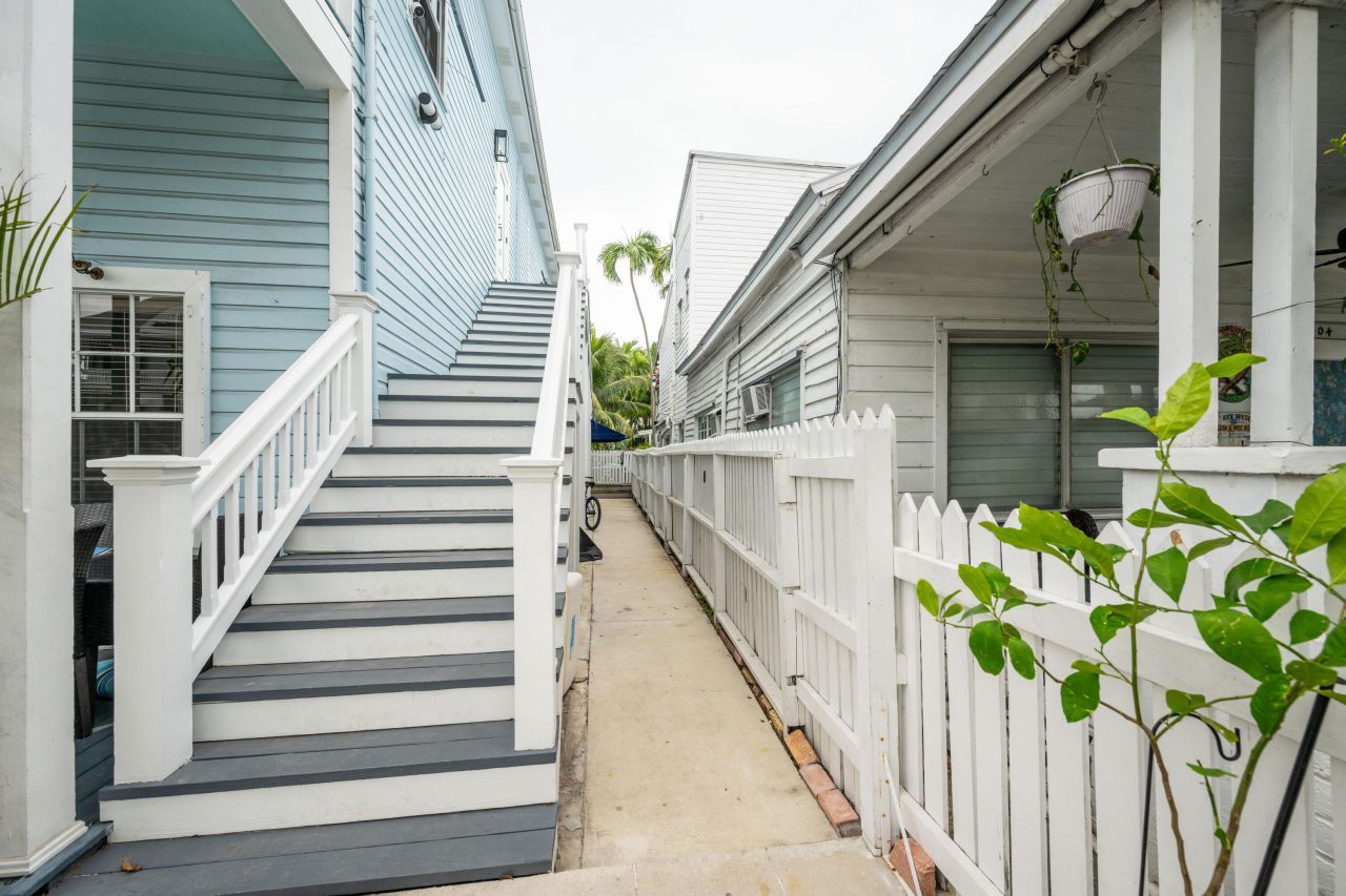 906 Truman Avenue, Unit 2, Key West, FL 33040 Photo