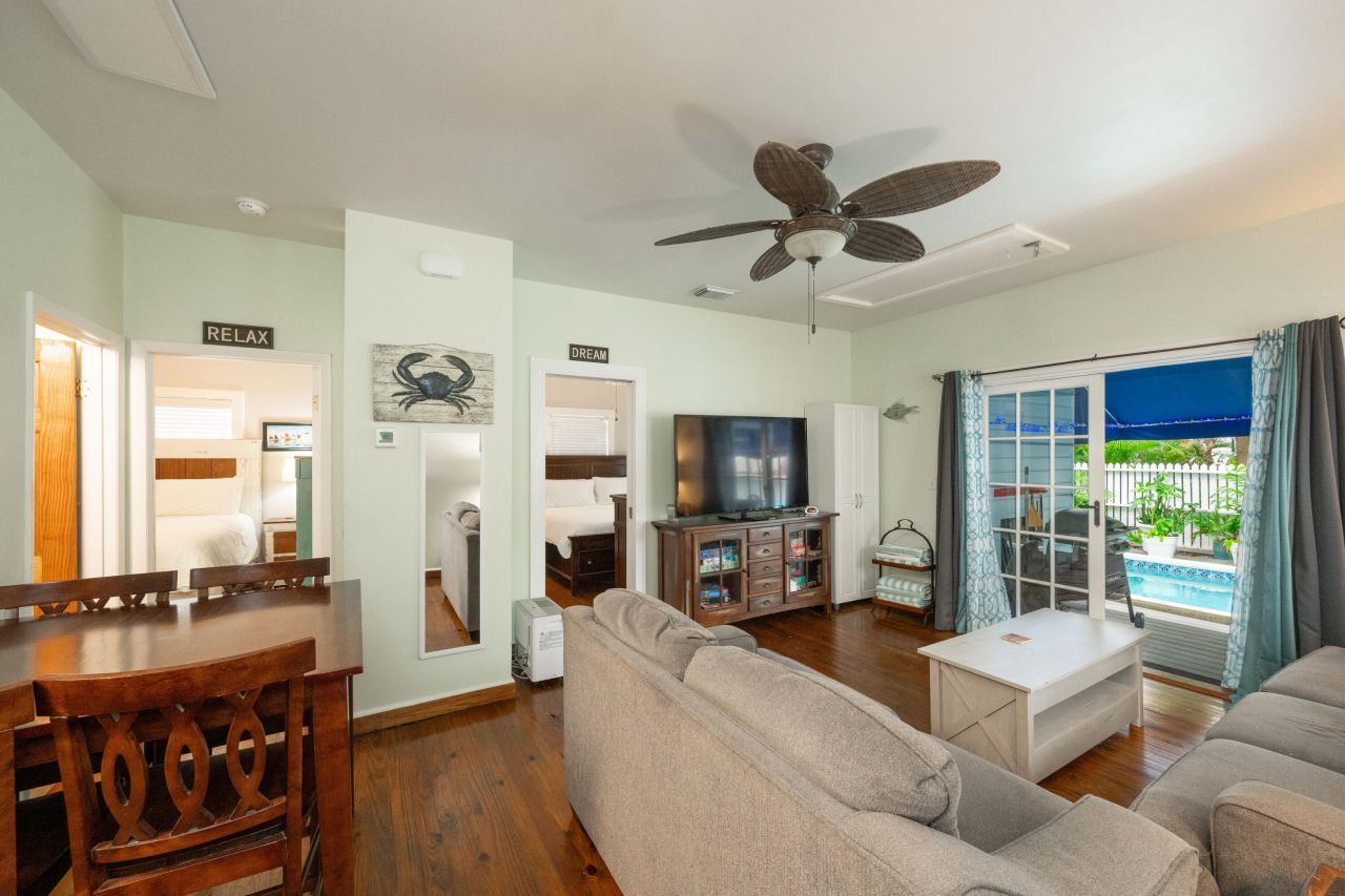 906 Truman Avenue, Unit 2, Key West, FL 33040 Photo