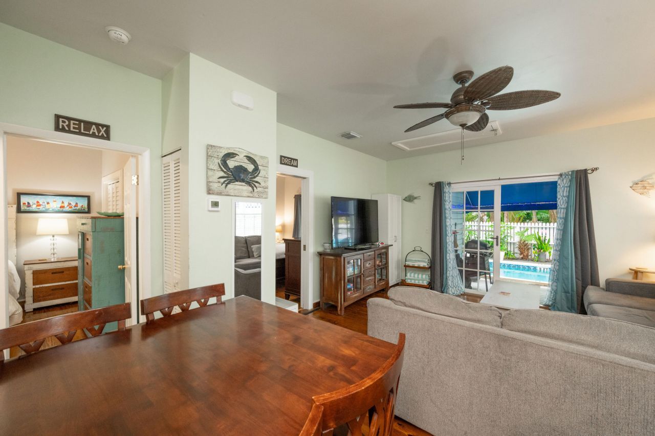 906 Truman Avenue, Unit 2, Key West, FL 33040 Photo