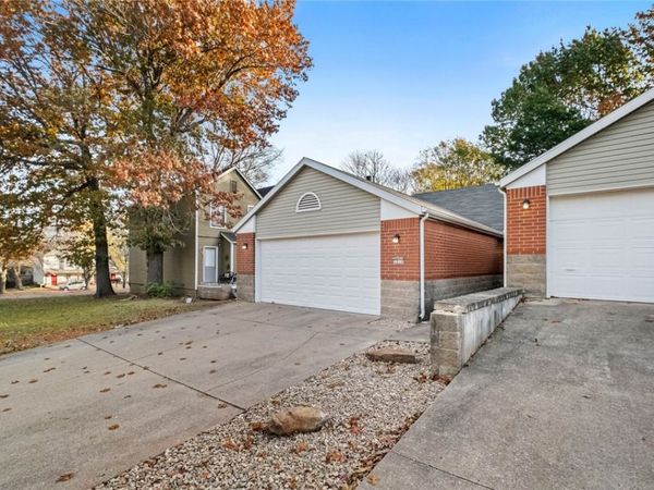 2072 N Kantz Lane, Fayetteville, AR 72703