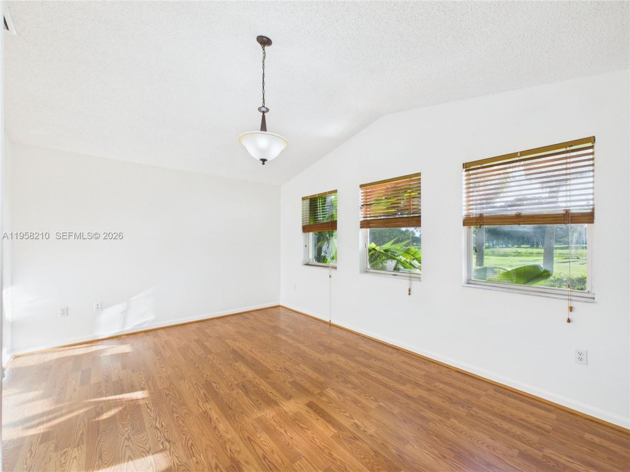 1251 E Wilshire Cir E, Pembroke Pines, FL 33027 Photo