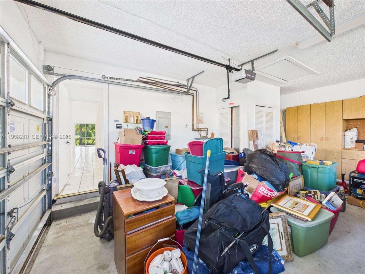 1251 E Wilshire Cir E, Pembroke Pines, FL 33027 Photo