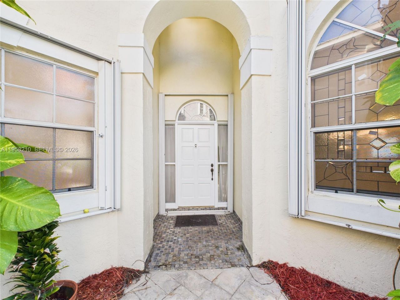 1251 E Wilshire Cir E, Pembroke Pines, FL 33027 Photo