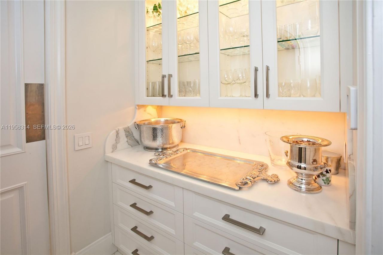 165 Paloma Dr, Coral Gables, FL 33143 Photo