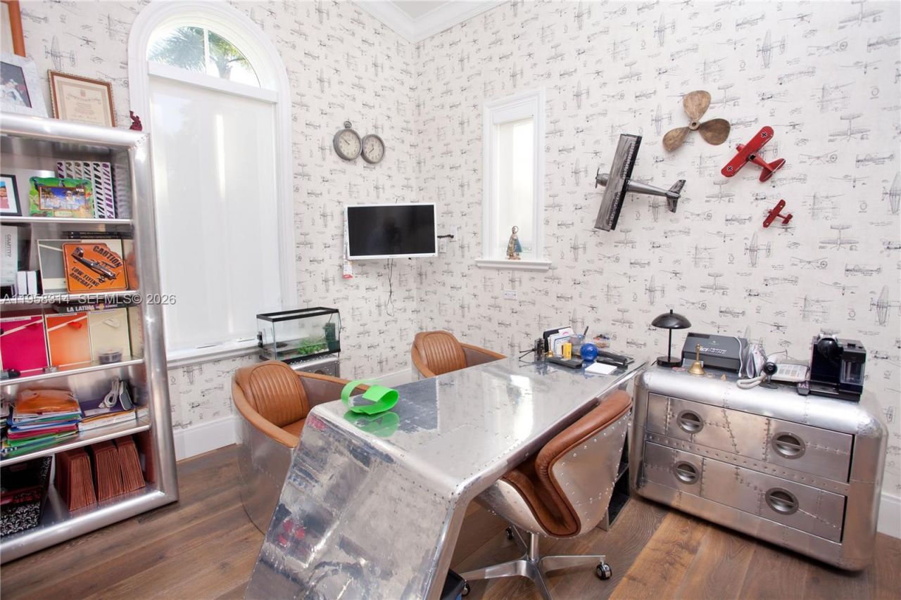 165 Paloma Dr, Coral Gables, FL 33143 Photo