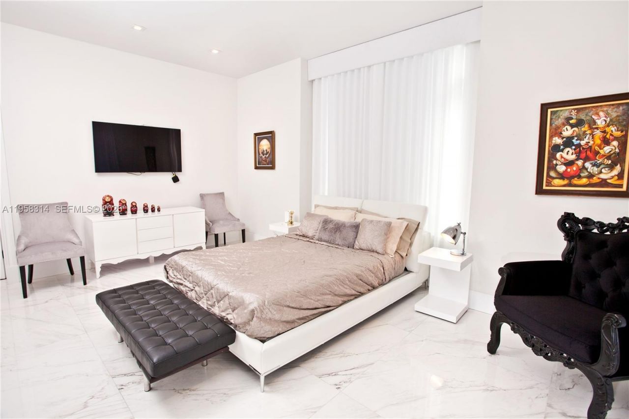 165 Paloma Dr, Coral Gables, FL 33143 Photo