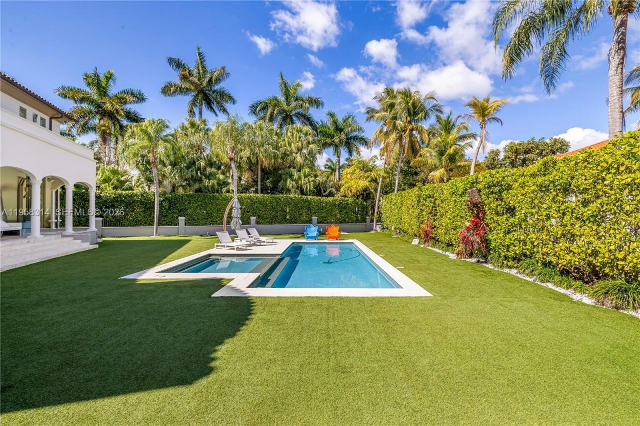 165 Paloma Dr, Coral Gables, FL 33143 Photo