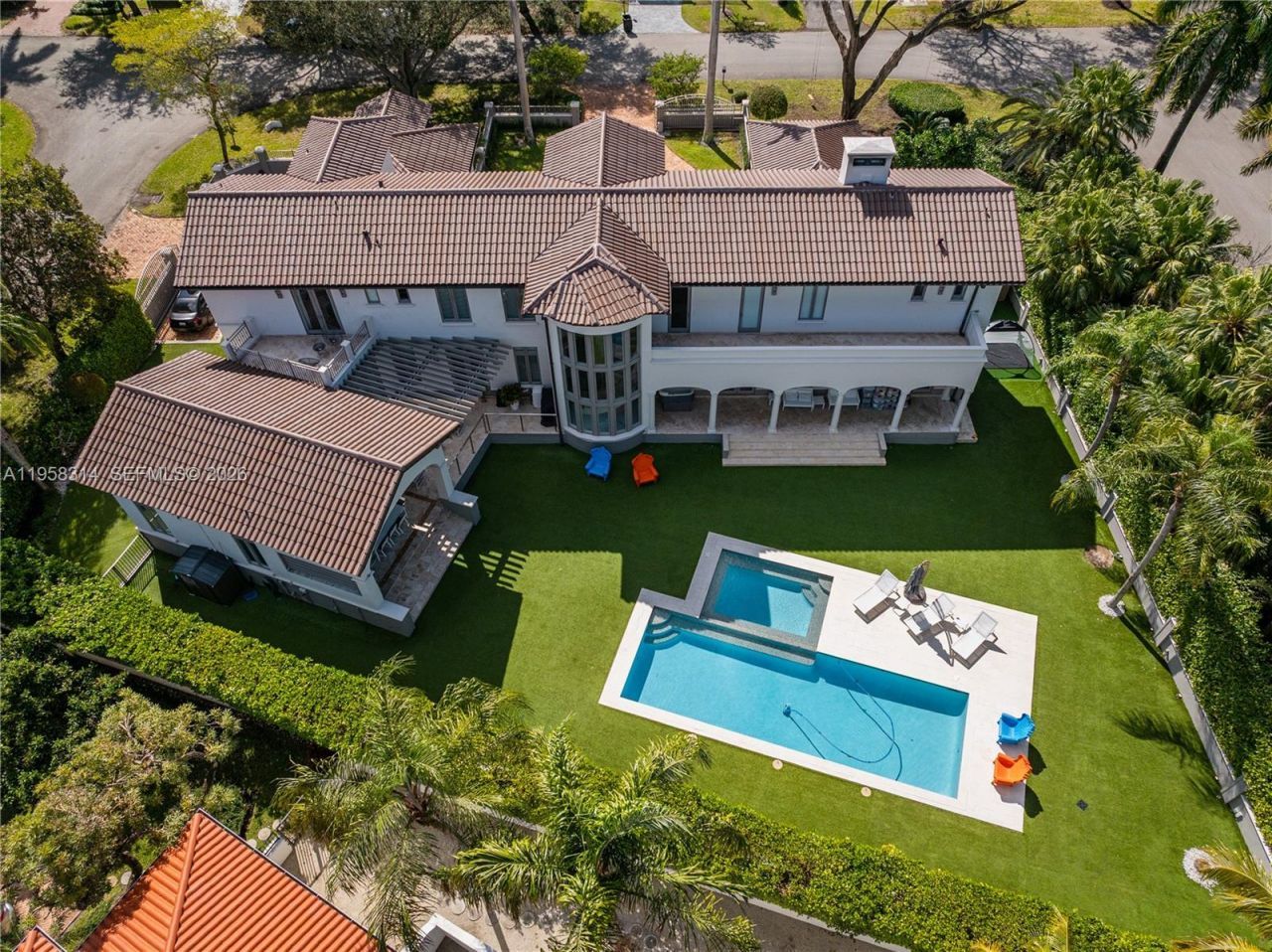 165 Paloma Dr, Coral Gables, FL 33143 Photo