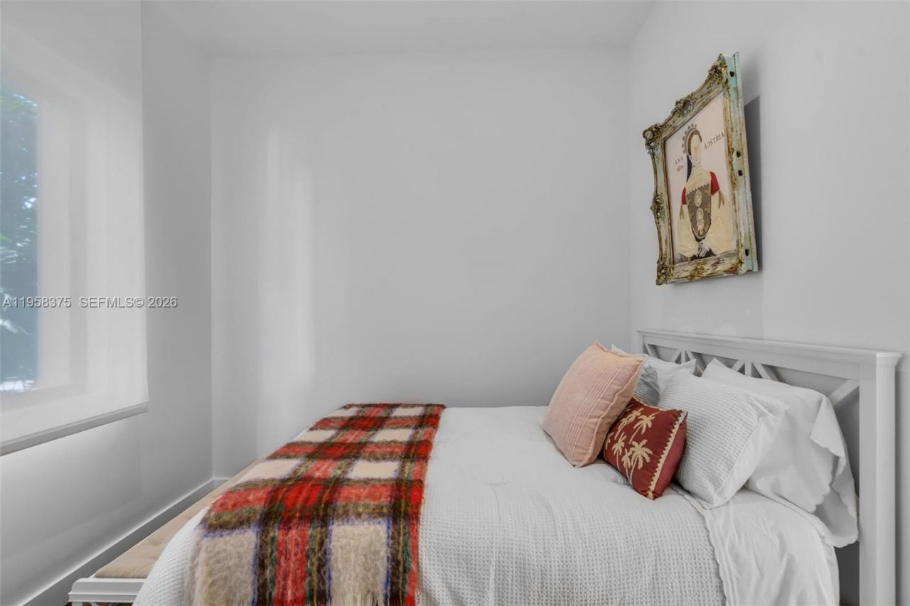 420 Palmwood Ln, Key Biscayne, FL 33149 Photo