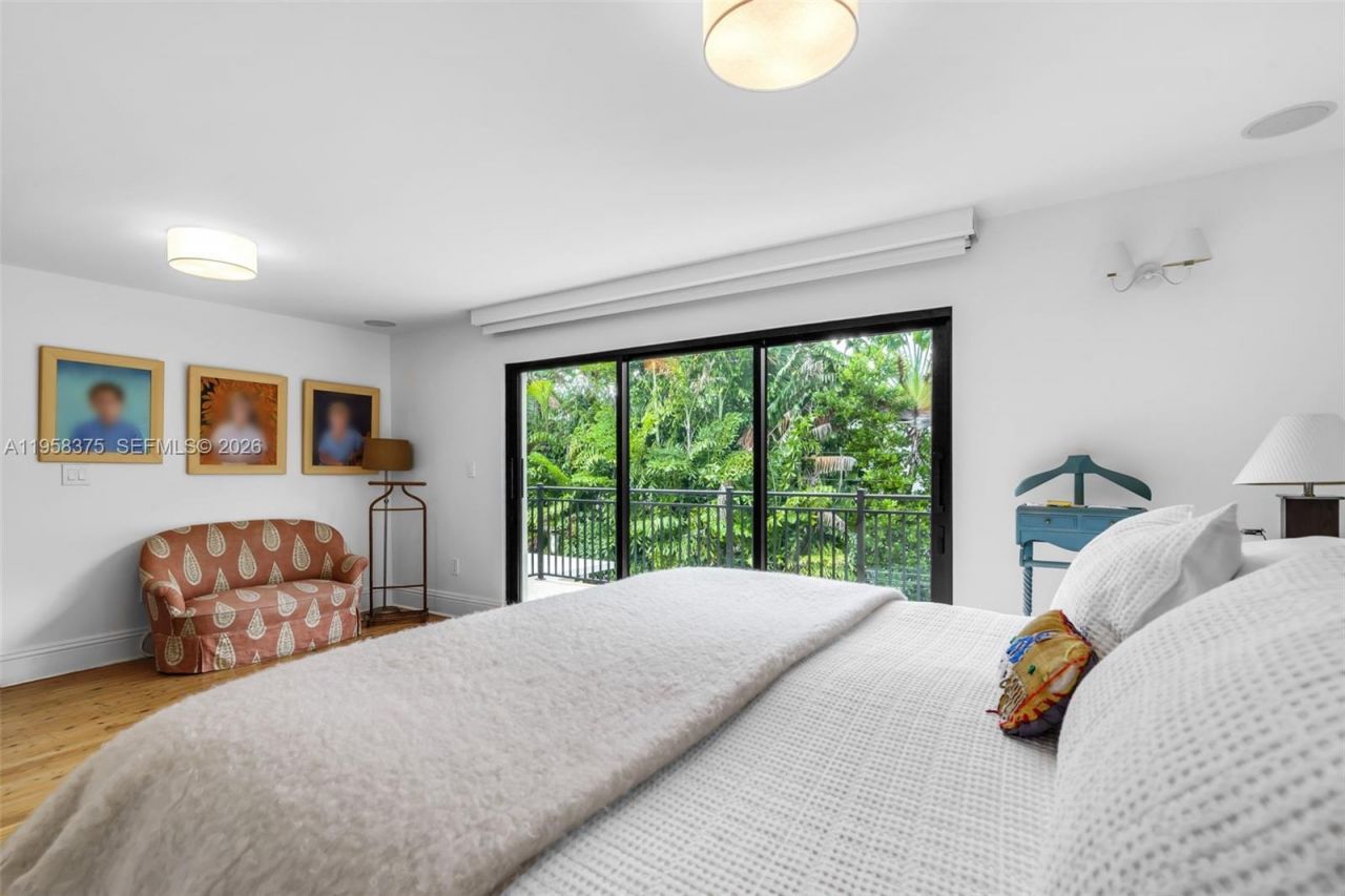 420 Palmwood Ln, Key Biscayne, FL 33149 Photo