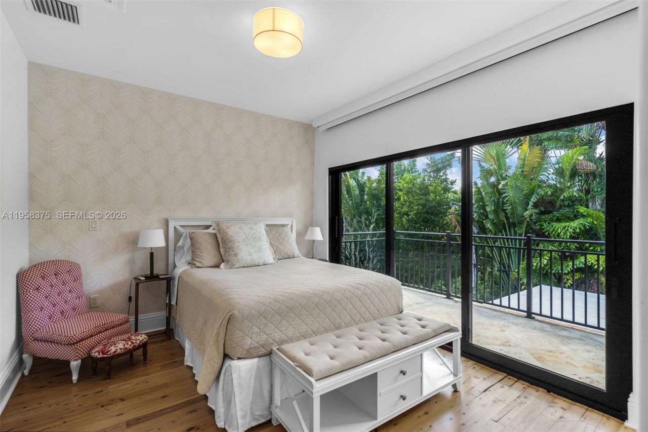 420 Palmwood Ln, Key Biscayne, FL 33149 Photo