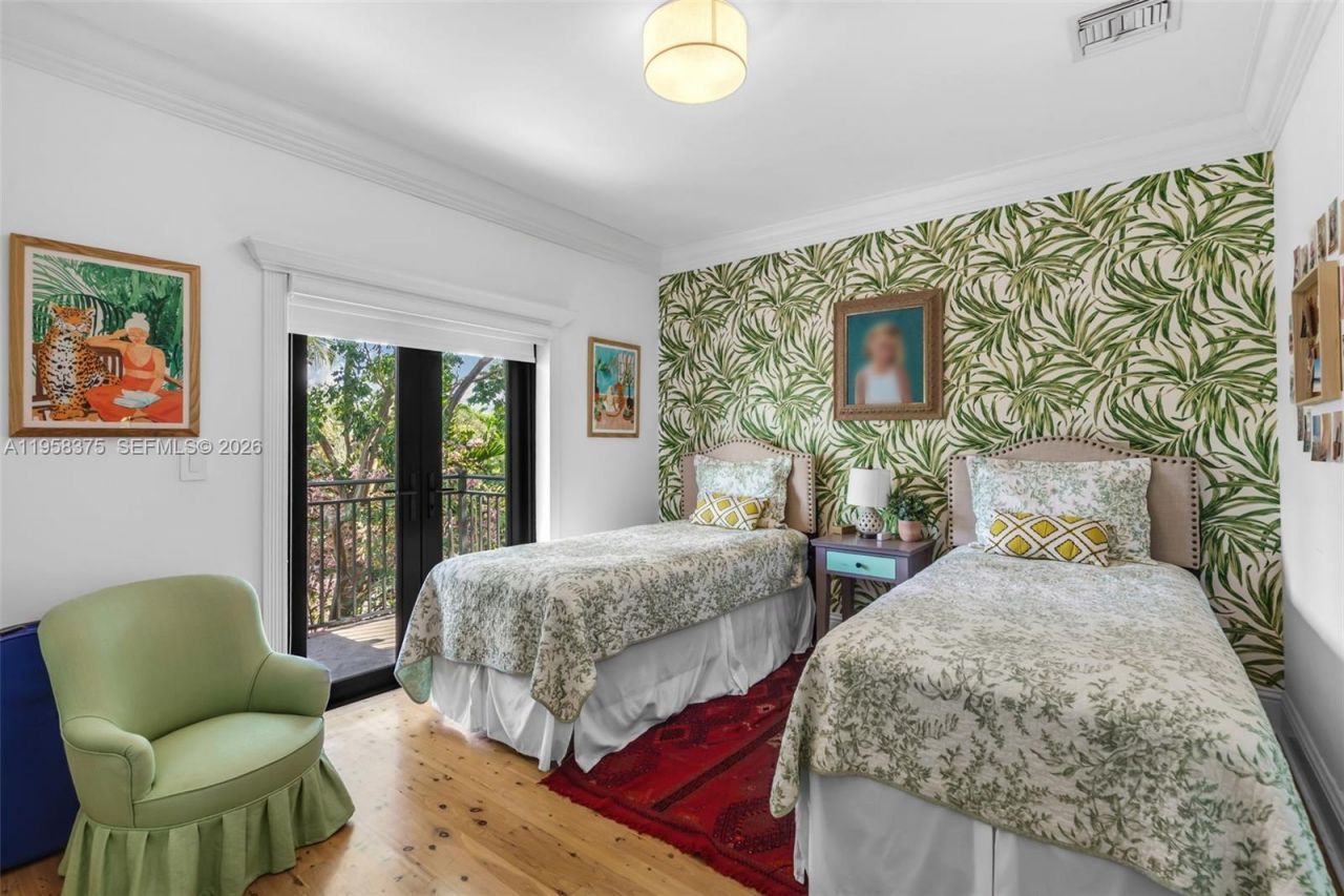 420 Palmwood Ln, Key Biscayne, FL 33149 Photo