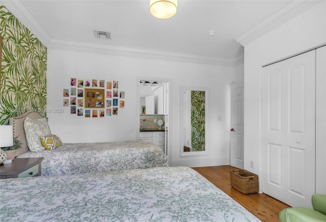 420 Palmwood Ln, Key Biscayne, FL 33149 Photo