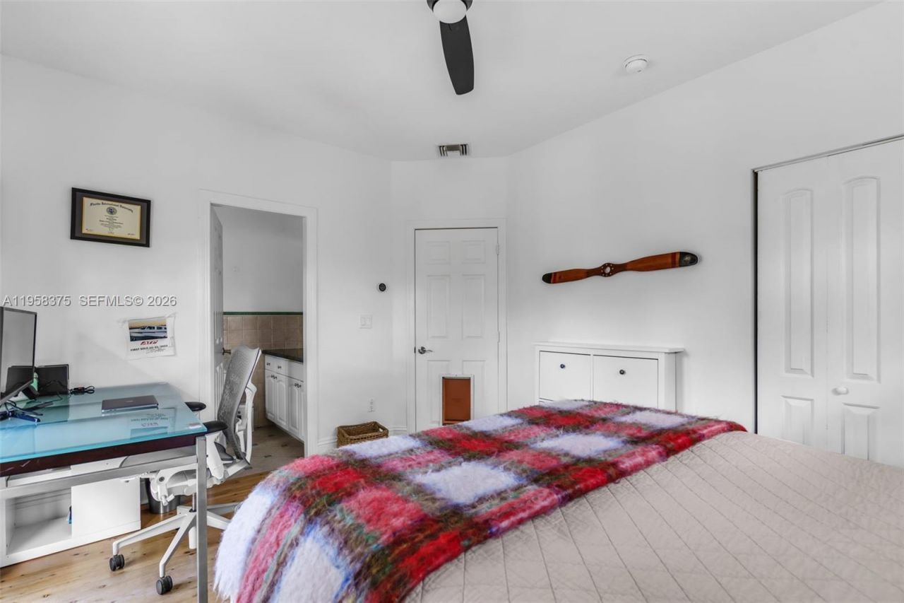 420 Palmwood Ln, Key Biscayne, FL 33149 Photo