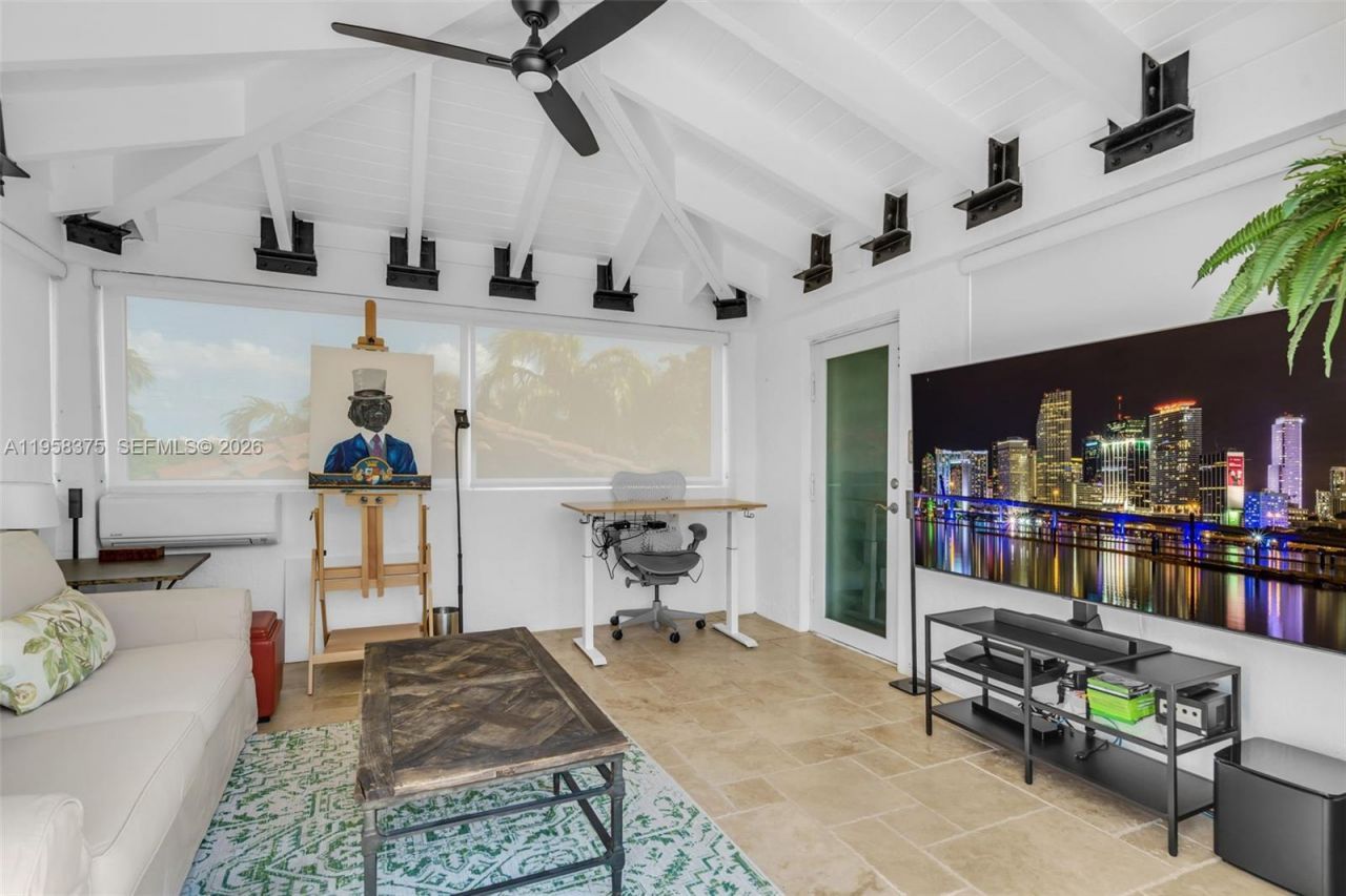 420 Palmwood Ln, Key Biscayne, FL 33149 Photo