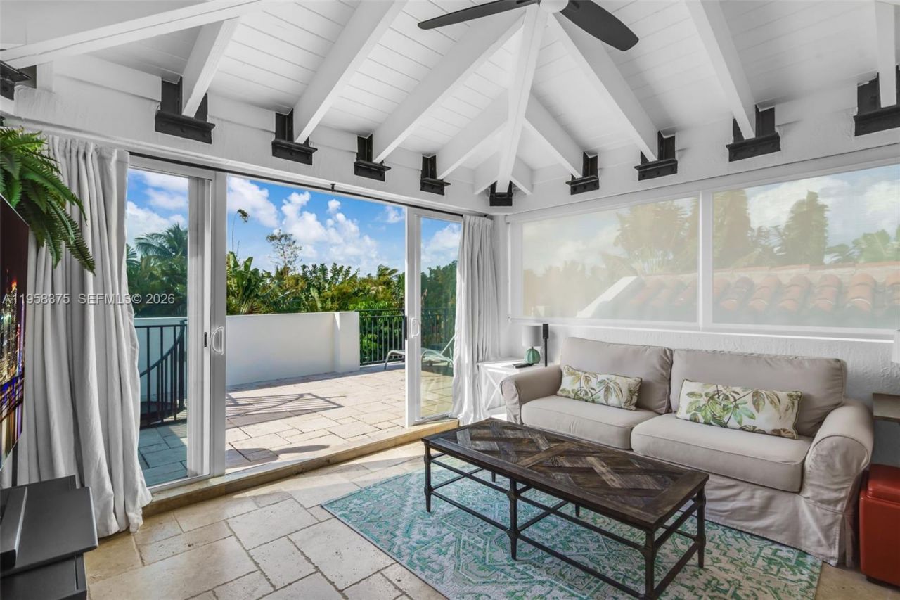 420 Palmwood Ln, Key Biscayne, FL 33149 Photo