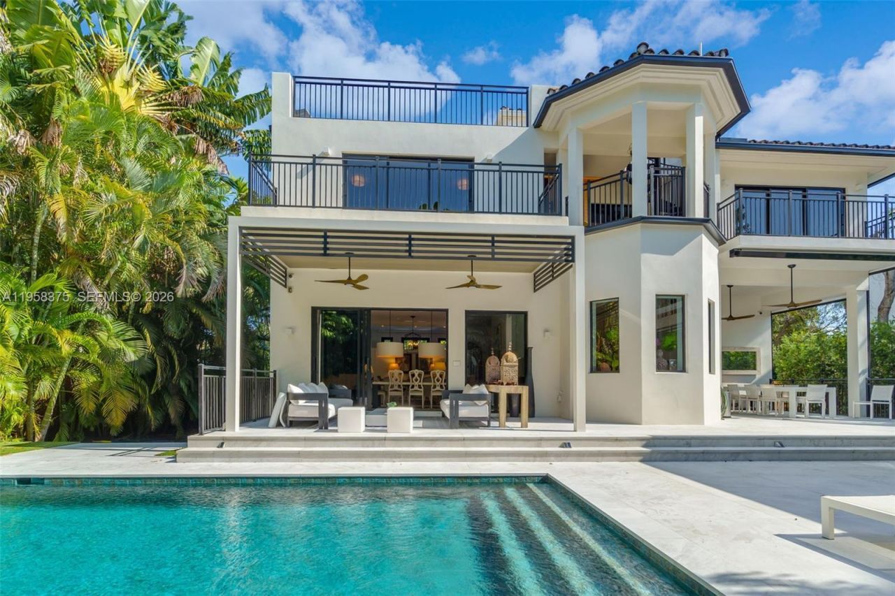 420 Palmwood Ln, Key Biscayne, FL 33149 Photo